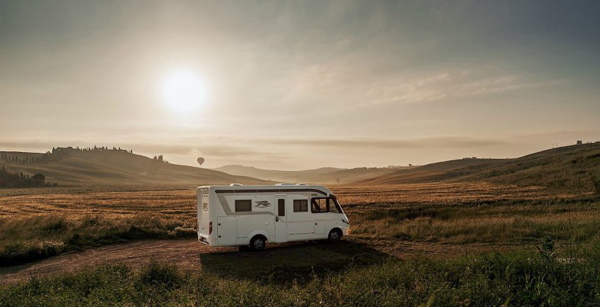 I camper motorhome Laika sono i veicoli perfetti per viaggiare con stile e comodità